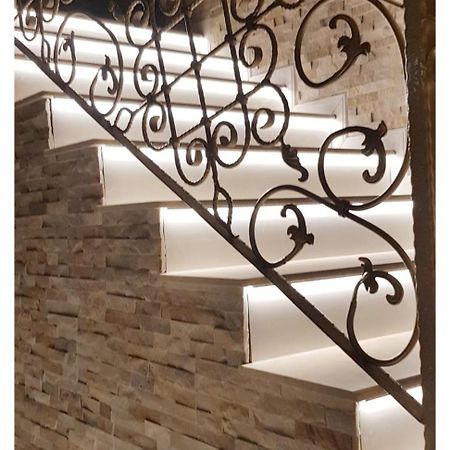 Elania Residence Targu Jiu Bagian luar foto